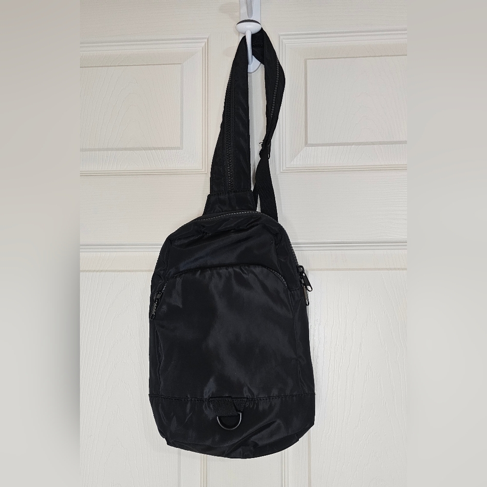 Westend Crossbody Sling Backpack | Daypack Travel Bag